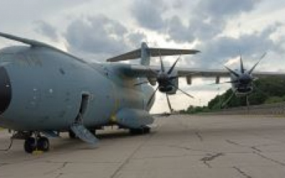 airbus_a400m_na_pardubickem_letisti.jpg