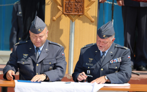 Předání funkce velitele Správy letiště Pardubice